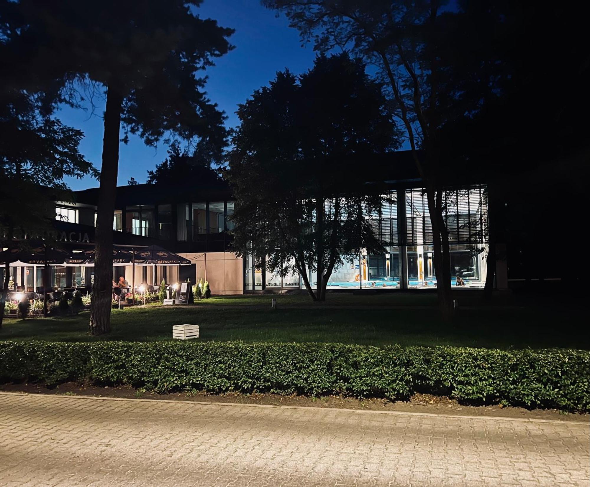 Apartamencik Przy Tezni W Konstancinie *